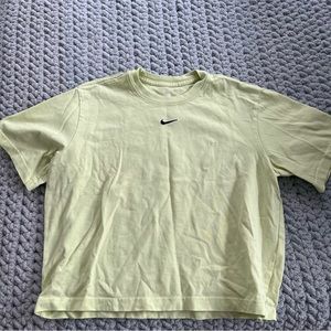 Nike Crop Top